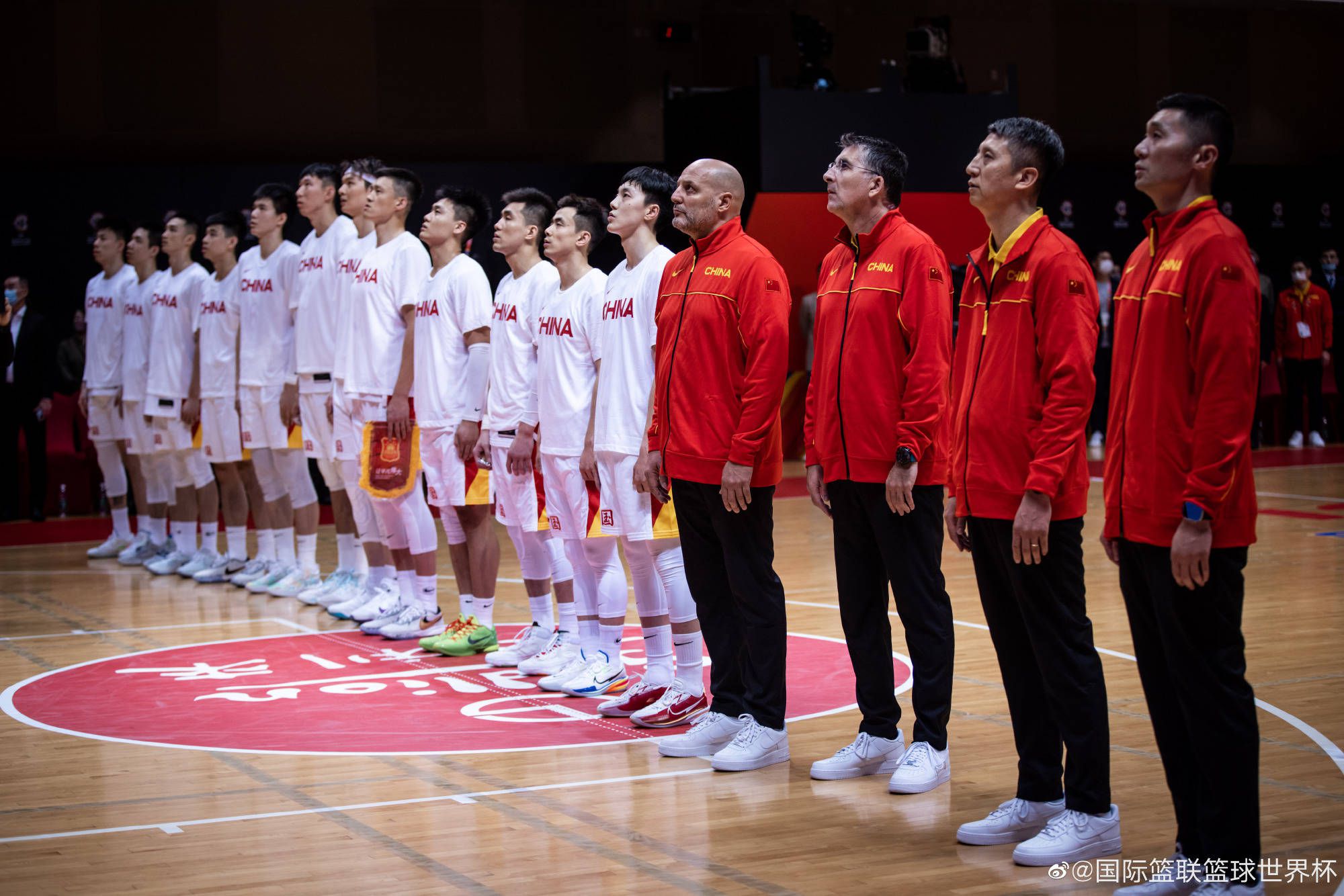 本次会议的主题是结合时代的发展要求，通过《禅宗六祖》电影挖掘六祖禅文化中所蕴含的思想观念、人文精神、道德规范，结合时代要求，继承和发扬六祖禅文化，提升人们的生活和生命品质，促进社会和谐发展；让六祖禅文化成为社会主义精神文明建设的一部分；让六祖禅文化成为增强文化自信的切入点，为推动;一带一路发展和构建人类命运共同体做出贡献
